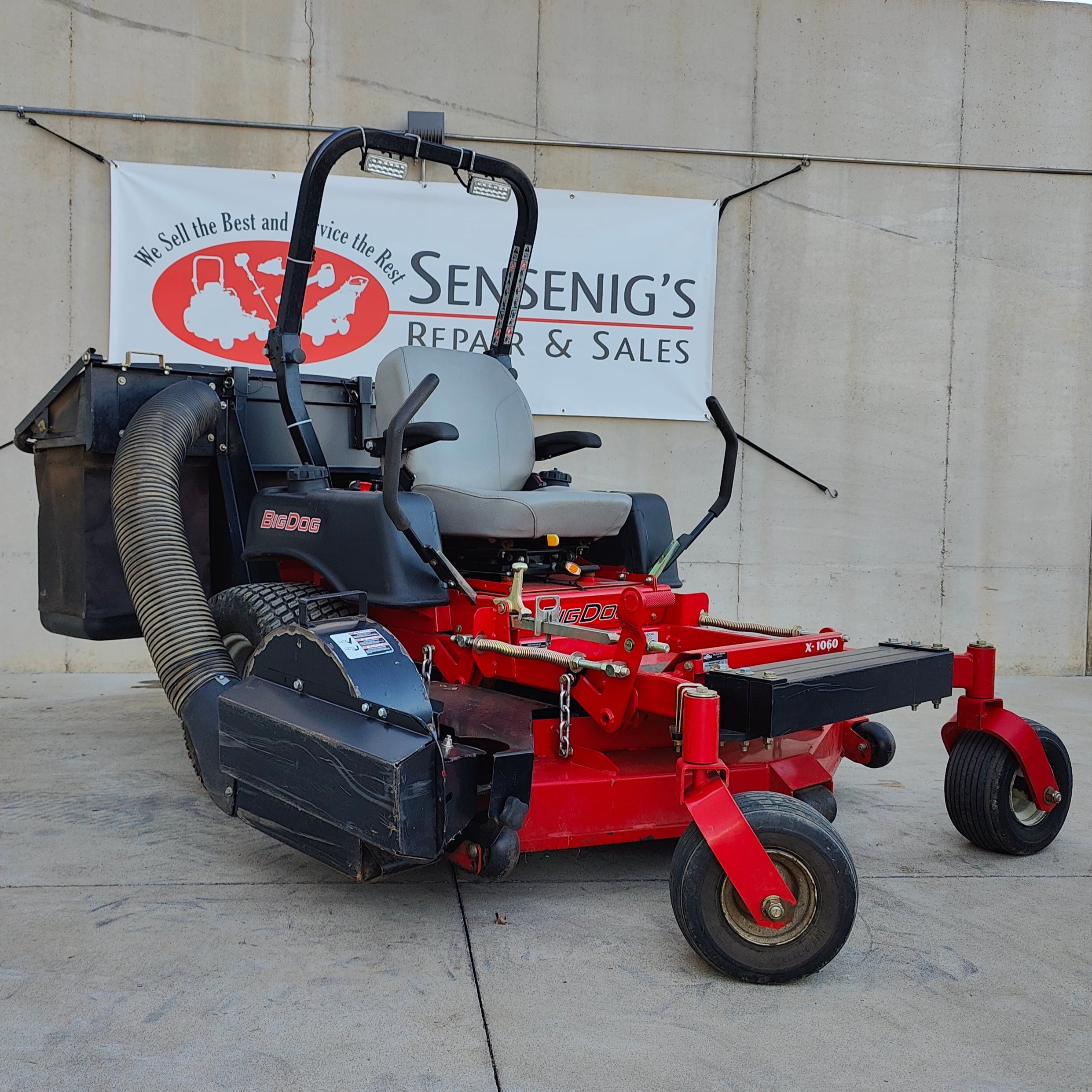 Rent a 60" Commercial Zero Turn Mower1