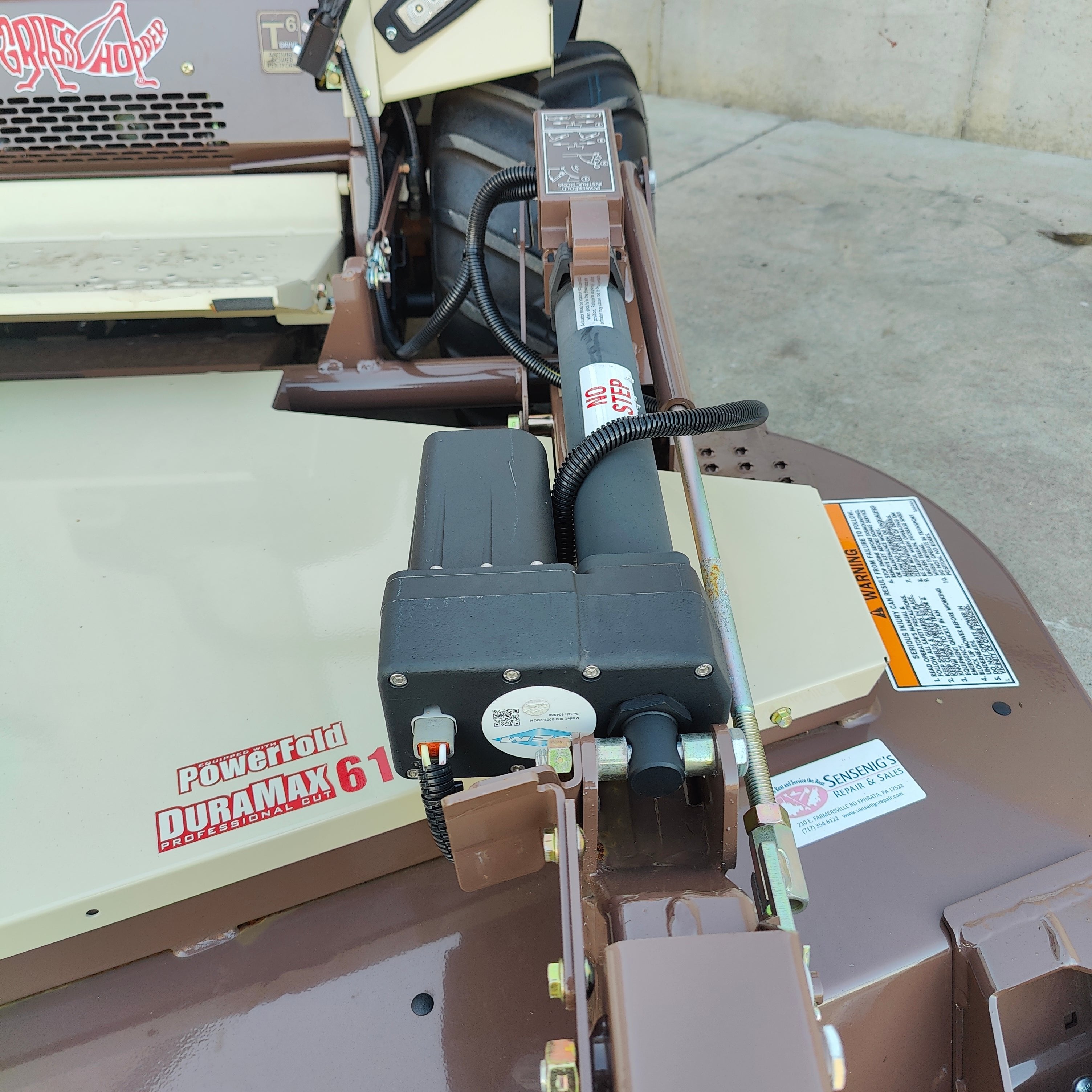 Grasshopper 725D Front Mount Zero Turn Mower w/ 61