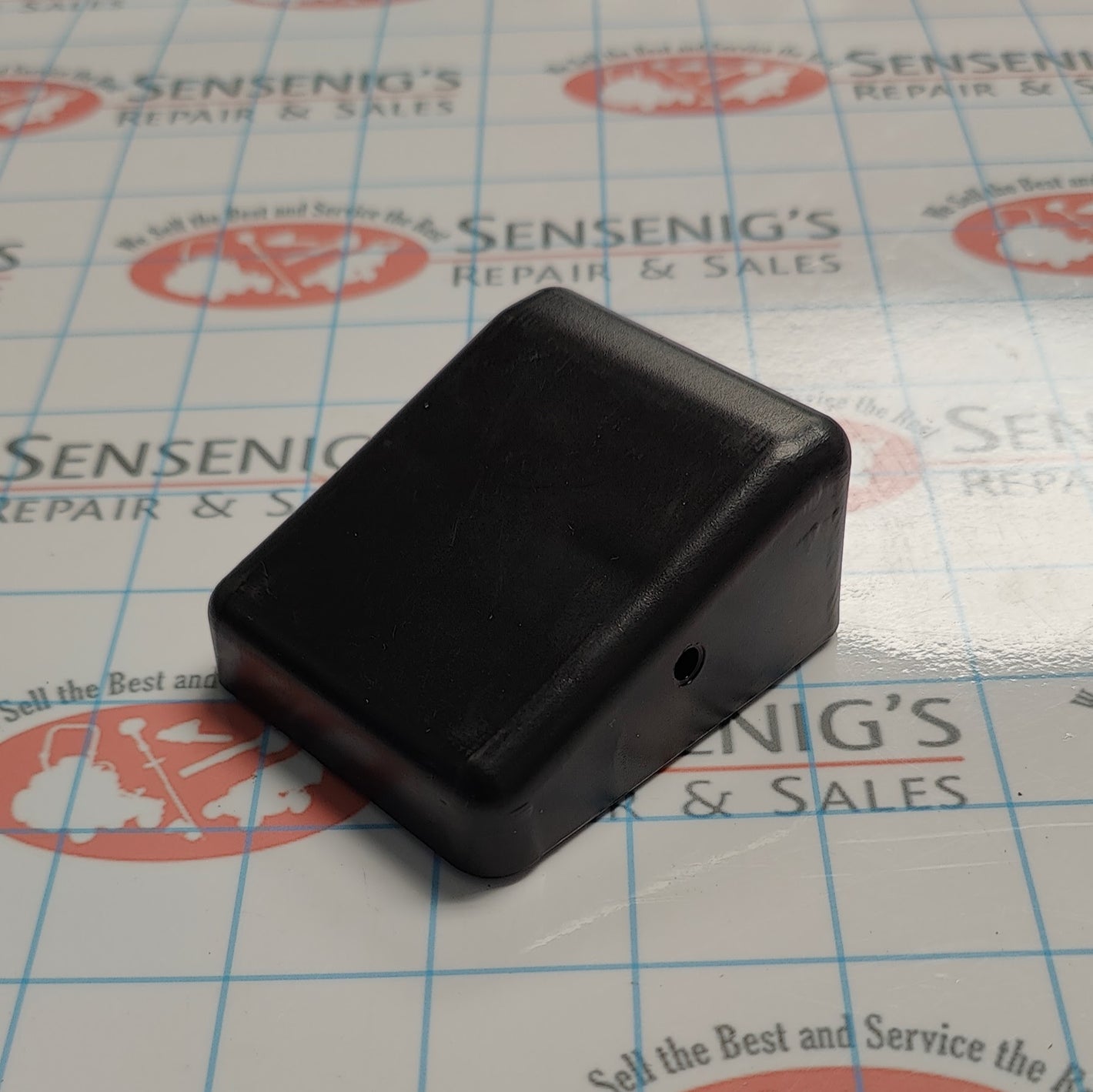 ISOLATOR BLOCK - FOOTREST 424100