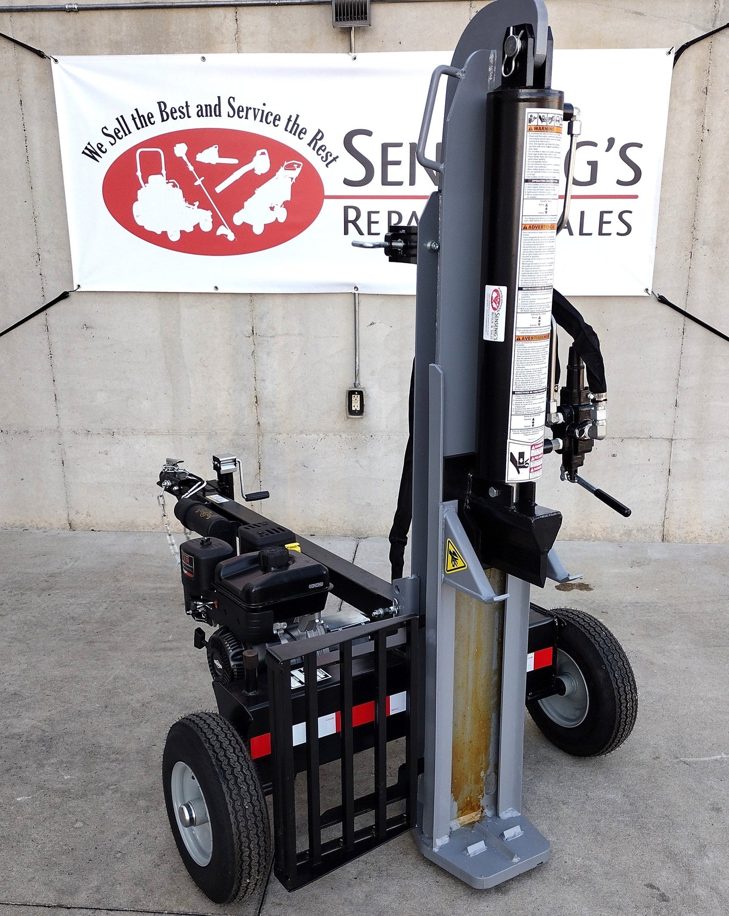 Rent a 35 Ton Horizontal/Vertical Logsplitter