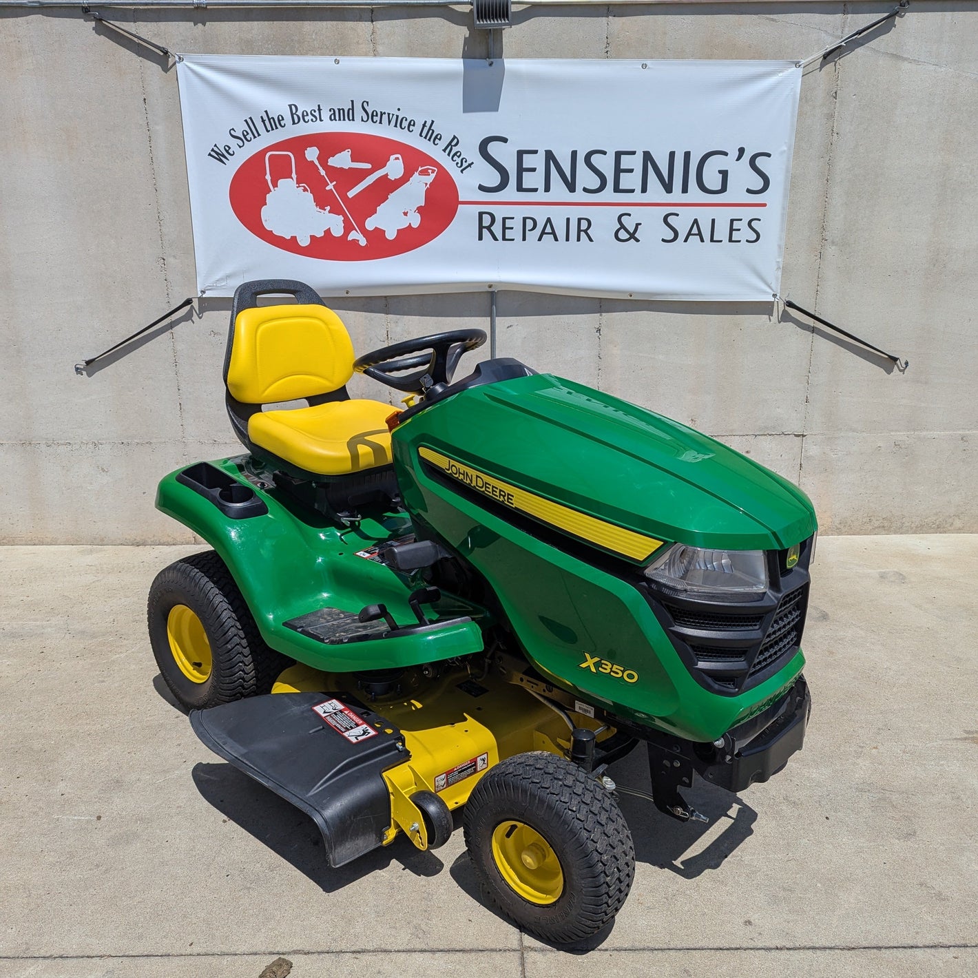 Used Lawn Tractor for sale - 2016 42" John Deere X350 w/ 18.5hp Kawasaki