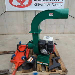 Like New Billy Goat DL1302H Truck loader w/ Honda engine