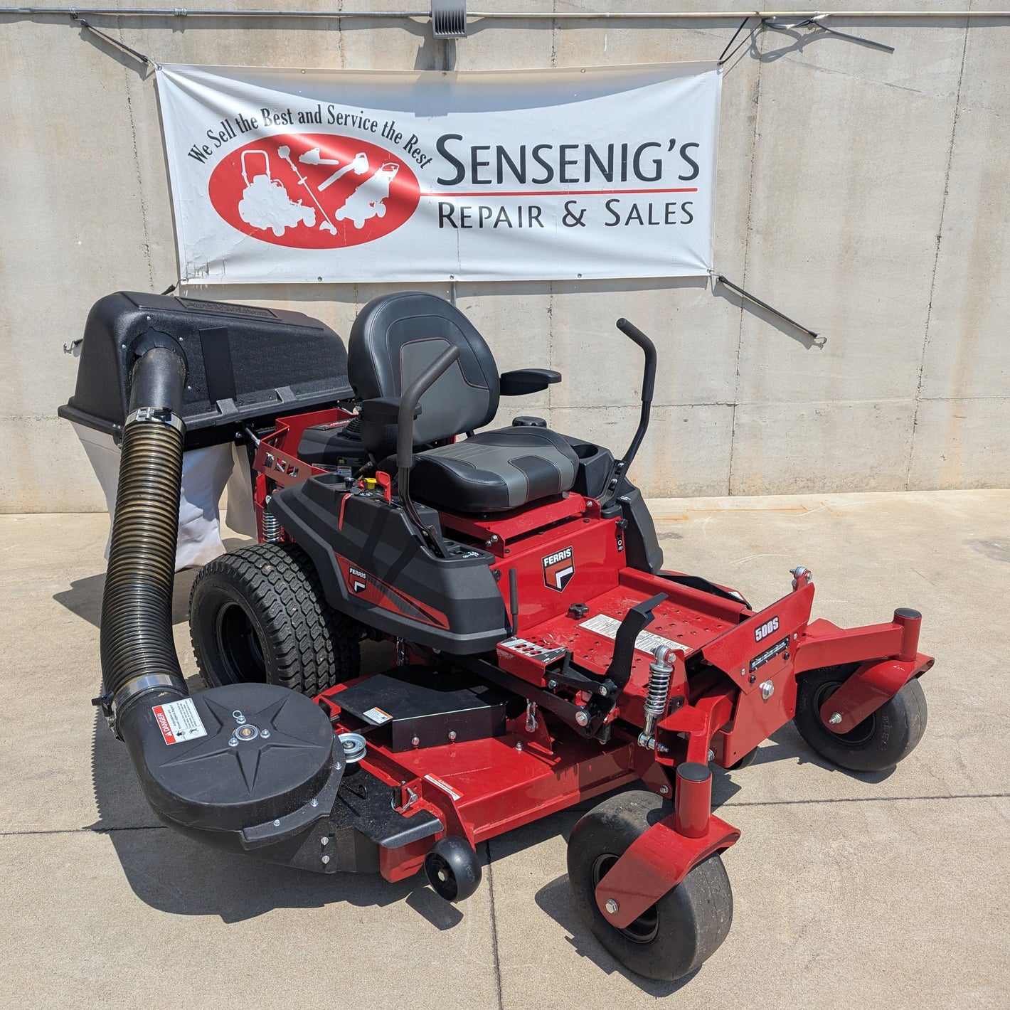 2024 61" Ferris 500S Zero Turn w/ 24hp Kawasaki and Twin Catcher